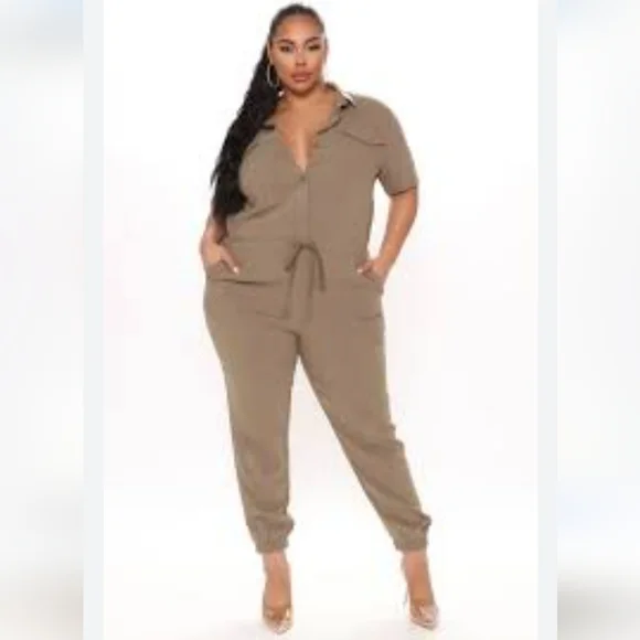 FASHION NOVA Women's Surviving Summer Jumpsuit Size 2X - Picture 1 of 8
